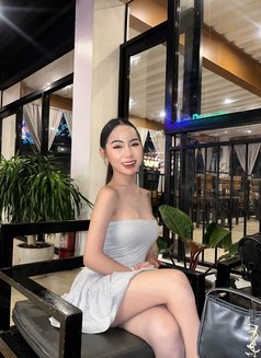 Marta - Acompañantes transexual in Makati City Photo 4 of 6