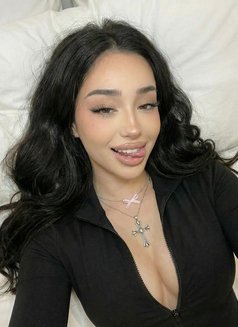 Polina - puta in Taipei Photo 5 of 5