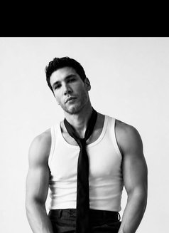 Martin Argentino - Male escort in Dublin Photo 13 of 13