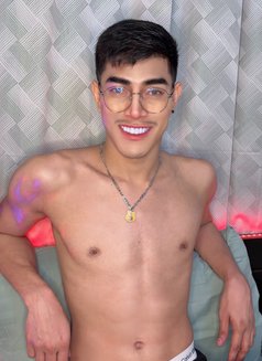Martin 🇹🇭Both Big VIP massages - Acompañantes transexual in Al Manama Photo 11 of 12