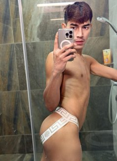 Martin 🇹🇭Both Big - Transsexual escort in Khobar Photo 9 of 9