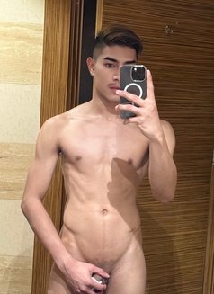 Martin boy Thai 🇹🇭 - masseur in Al Juffair Photo 14 of 17