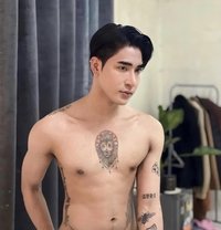 MARTIN SEXY FILIPINO JAPANESE - Male escort in Barcelona
