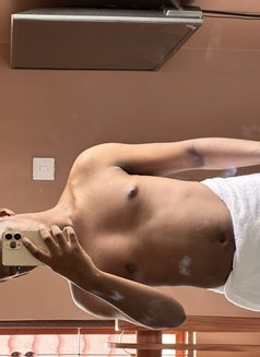 Martin - Acompañantes masculino in Dubai Photo 4 of 8