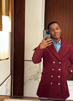 Martin - Male escort in Madrid Photo 4 of 7