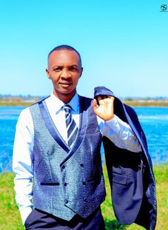 Martin - Male escort in Lusaka Photo 4 of 6