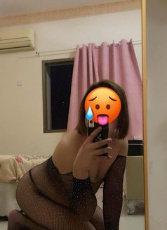 Martina from Philippines - Acompañantes transexual in Muscat Photo 7 of 8