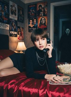 Martine - masseuse in Abu Dhabi Photo 12 of 12