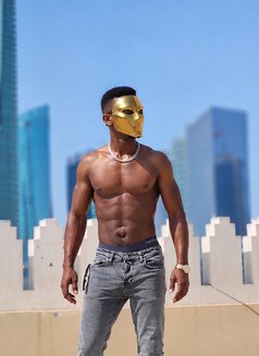 Martins - Acompañantes masculino in Al Manama Photo 1 of 4