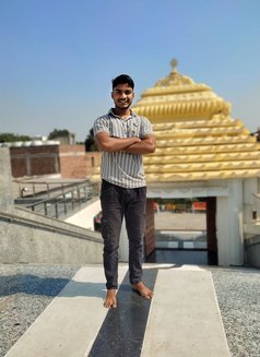 Maruti - Male escort in Noida Photo 1 of 5