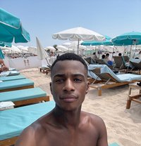 Marvin - Male escort in Paris