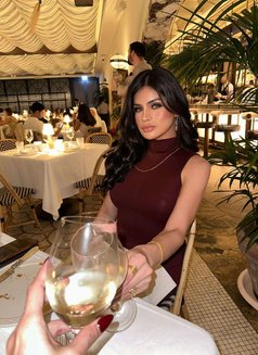 MARWA BIGCOCK 7,5 - Transsexual escort in Dubai Photo 30 of 30
