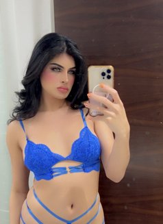 MARWA BIGCOCK 7,5 VERSATILE MORE TOP - Transsexual escort in Dubai Photo 27 of 30
