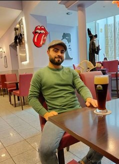 Hamzah - Male escort in Dubai Photo 1 of 3