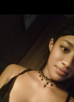 Mala - puta in Da Nang Photo 5 of 9