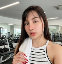 Mary - escort in Manila