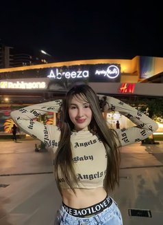 Mary - puta in Makati City Photo 15 of 15