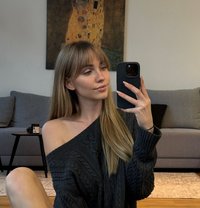 Mary Jo - escort in Cairo