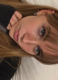 Mary Jo - puta in Cairo Photo 3 of 3