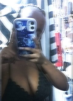 Mary - escort in Nairobi Photo 5 of 7