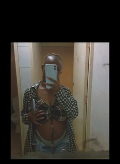 Mary - escort in Nairobi Photo 6 of 7