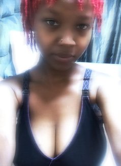 Mary - escort in Nairobi Photo 7 of 7