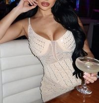 Mary Lucy - puta in Dubai