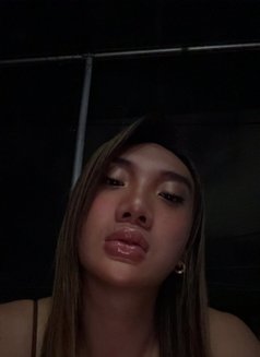 Mary Posa - Male escort in Manila Photo 1 of 10