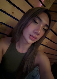 Mary Posa - Male escort in Manila Photo 3 of 10