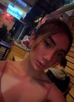 Mary Posa - Male escort in Manila Photo 4 of 10