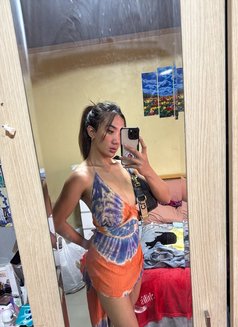 Mary Posa - Male escort in Manila Photo 6 of 10