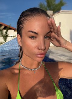 Mary - escort in Jeddah Photo 11 of 20
