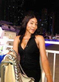 Mary - escort in Dubai Photo 2 of 7