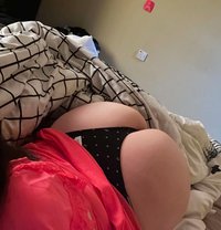 Mary - escort in Al Juffair