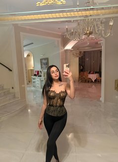 Mary - escort in Doha Photo 3 of 10