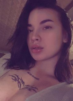 Mary - escort in Hong Kong Photo 4 of 4