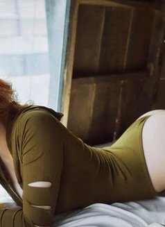 Mary - escort in Hanoi Photo 3 of 5