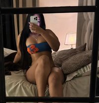 Mary W - puta in Sasebo