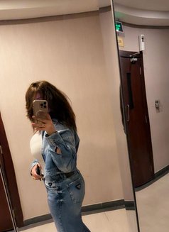 Mira Lebanese 🇱🇧 - escort in Al Manama Photo 2 of 4