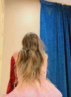 Maryam - puta in Riyadh Photo 9 of 9