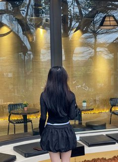 Maryam - escort in Jeddah Photo 2 of 4