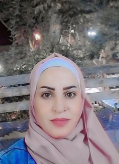 Maryam - escort in Beirut Photo 7 of 7