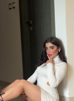 Maryam new( age 22) - puta in Muscat Photo 3 of 8