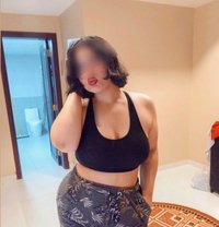 Noor - escort in Muscat