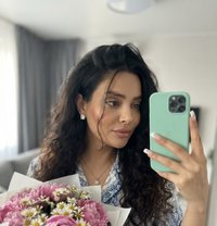 Maryam - escort in Muscat