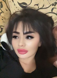 Maryam Turkish - companion in Abu Dhabi Photo 1 of 6