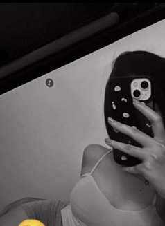 Maryam Turkish - companion in Abu Dhabi Photo 4 of 6