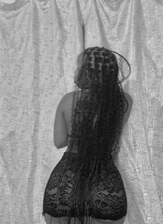 Marygolden - escort in Abu Dhabi Photo 4 of 6