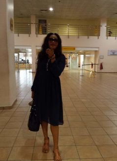 Maryjane - escort in Dubai Photo 3 of 4