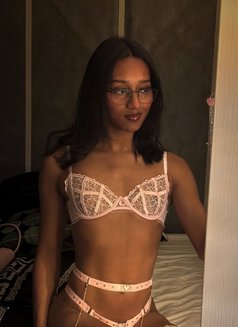 MARYLIN - Transsexual escort in Barcelona Photo 23 of 30